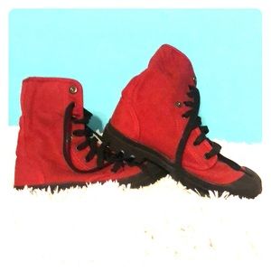 Palladium red combat boots